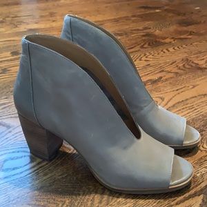 Lucky brand light grey heels